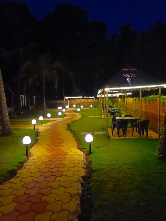 Coco Teros Resort Mandrem Esterno foto
