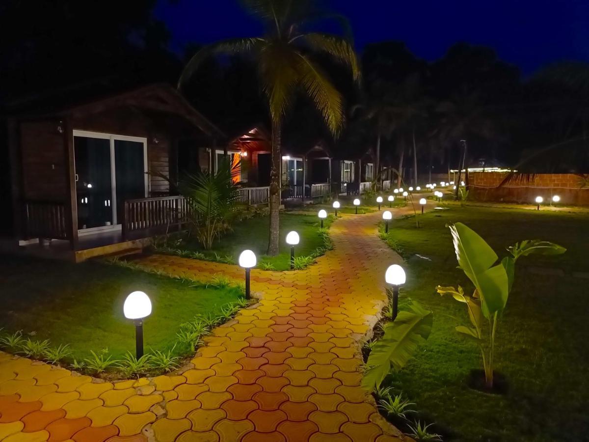 Coco Teros Resort Mandrem Esterno foto