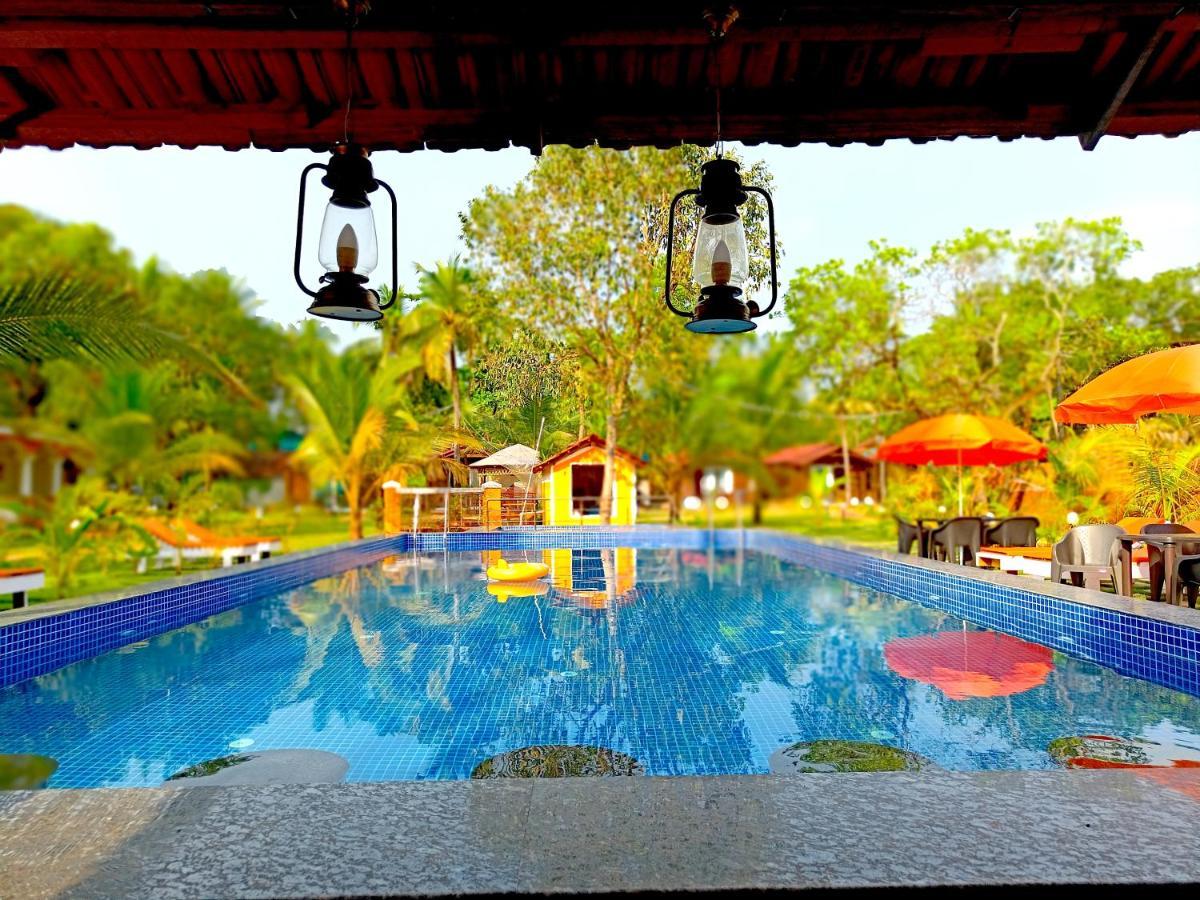 Coco Teros Resort Mandrem Esterno foto