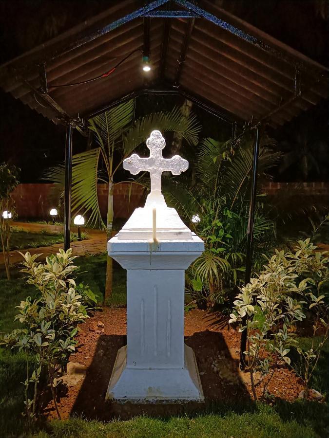 Coco Teros Resort Mandrem Esterno foto