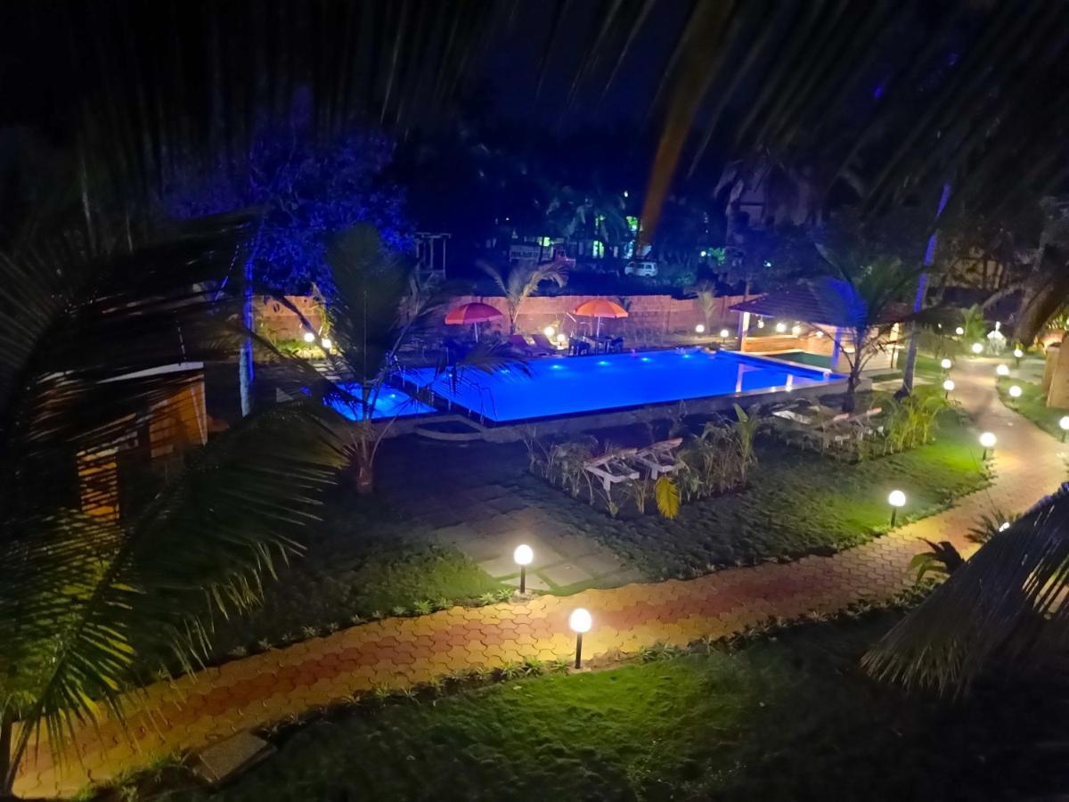 Coco Teros Resort Mandrem Esterno foto