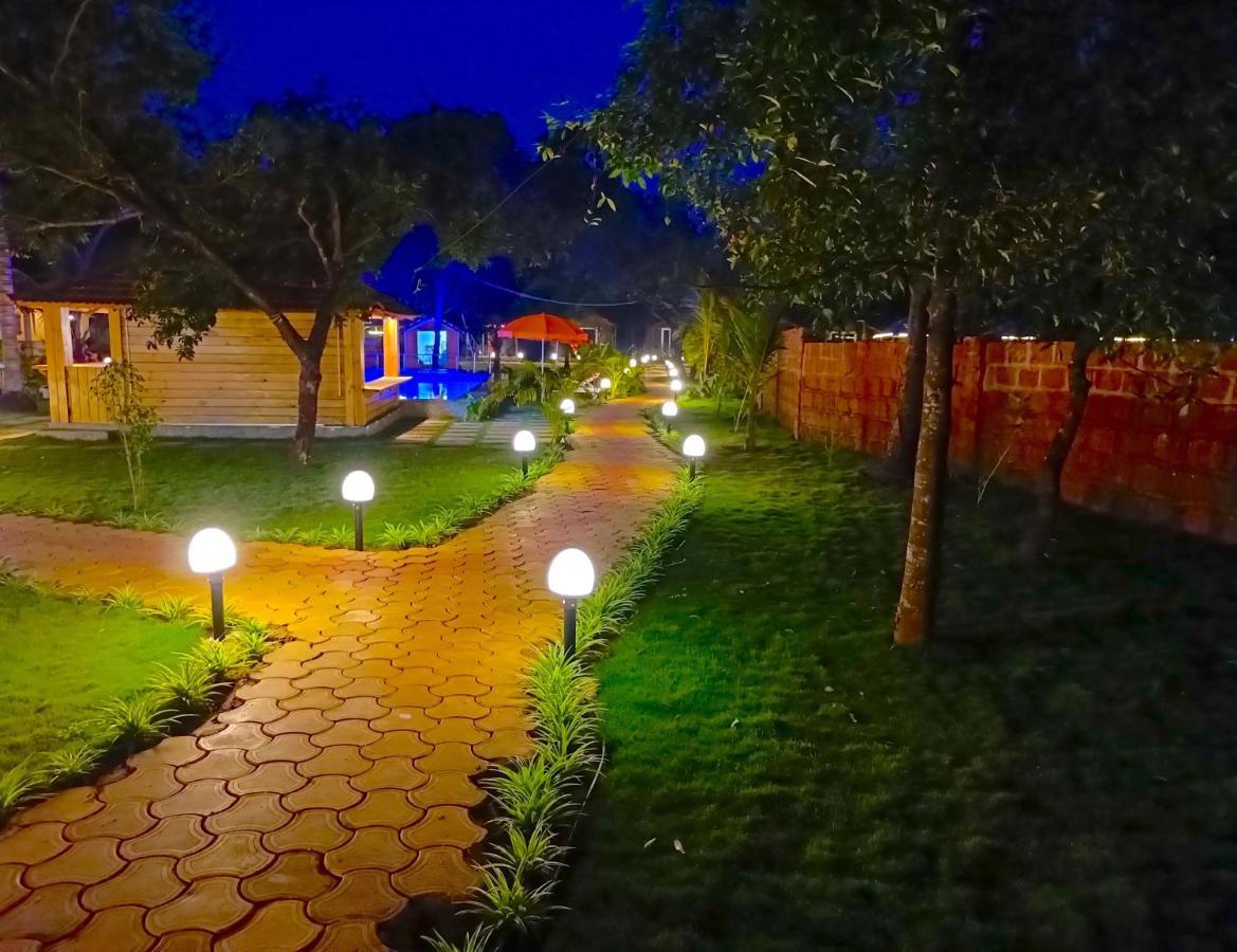 Coco Teros Resort Mandrem Esterno foto