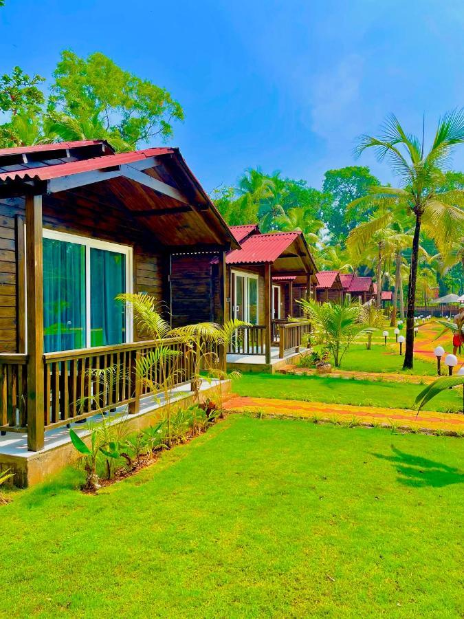 Coco Teros Resort Mandrem Esterno foto