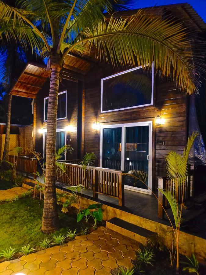 Coco Teros Resort Mandrem Esterno foto